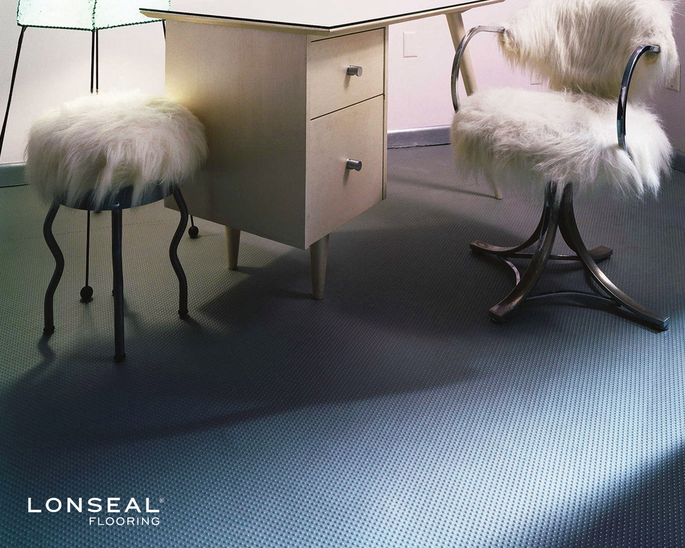 Lonseal, Sheet Vinyl Flooring, The studded embossing and deeply saturated colors of LONPEARL offer a stylishly textured