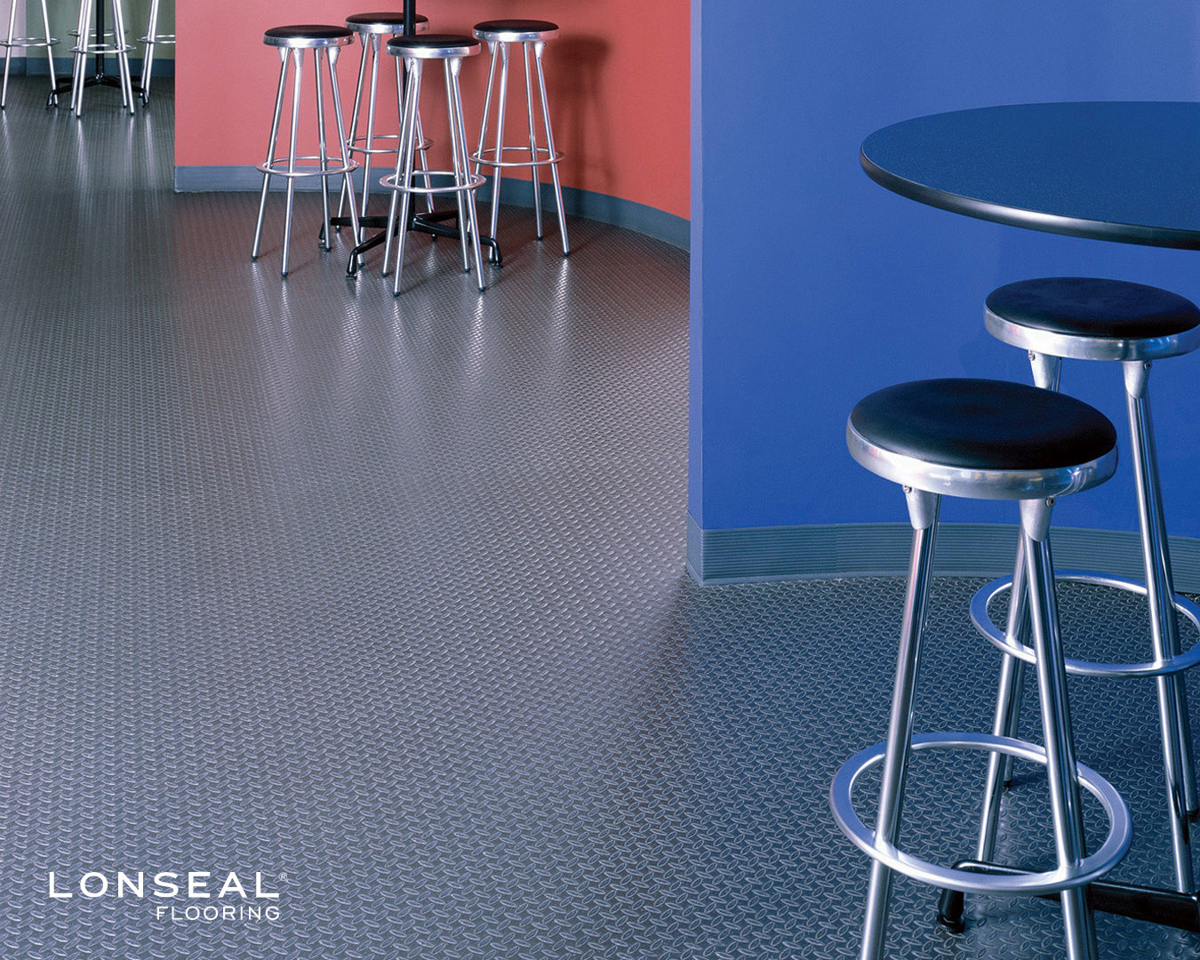 Lonseal, Sheet Vinyl Flooring, LONPLATE® PATINA is a resilient sheet vinyl surface with high-tech metallic coloring and a